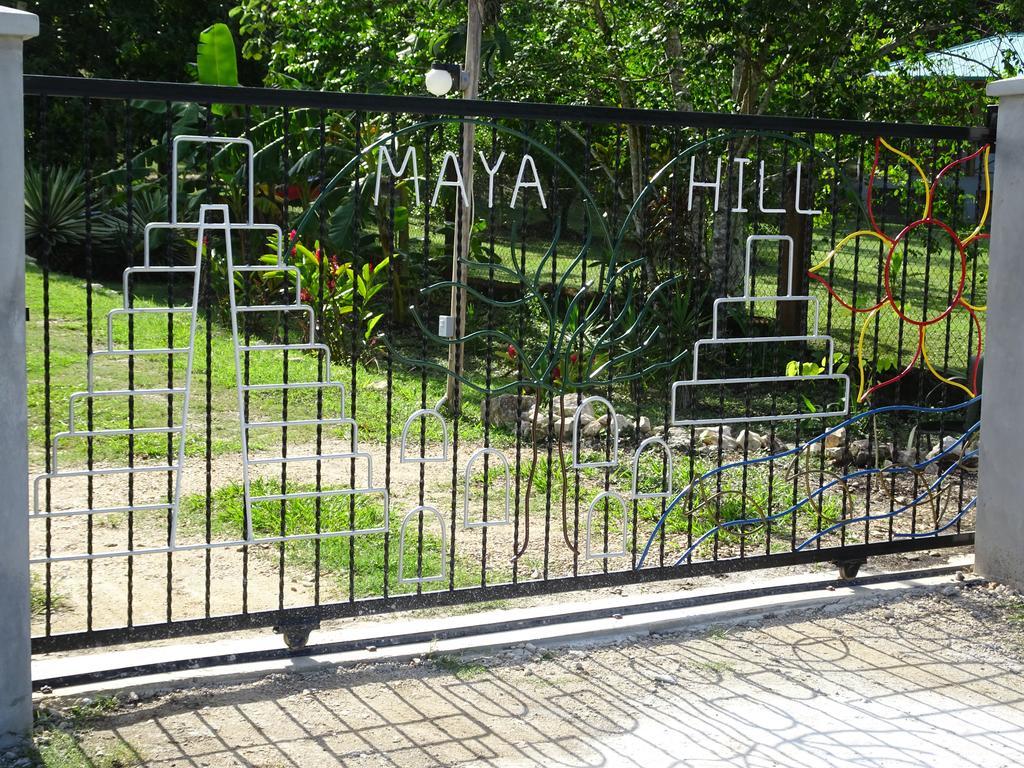Maya Hill Lodge Black Man Eddy Exterior foto